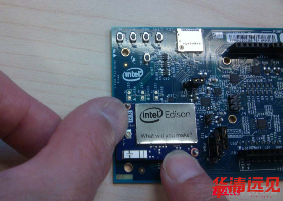Intel Edison ĽMb